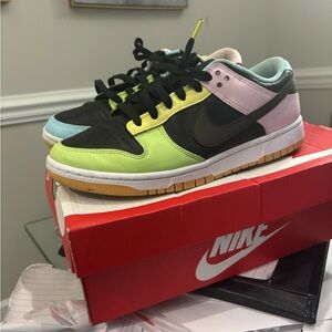 Nike Free99 Sneakers